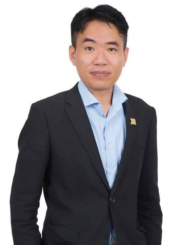 邝发炫，香港高级税务顾问，执业会计师及特许税务师